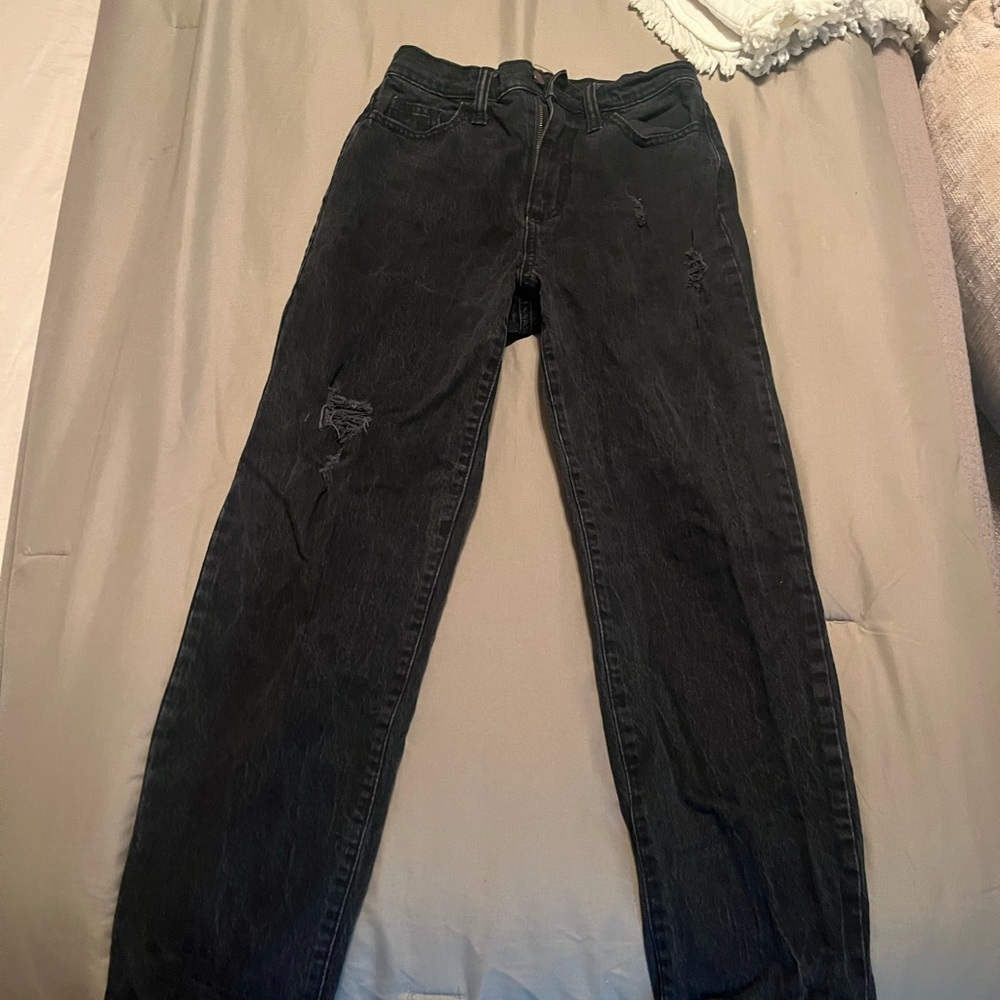 Stylish Black Distressed Jeans